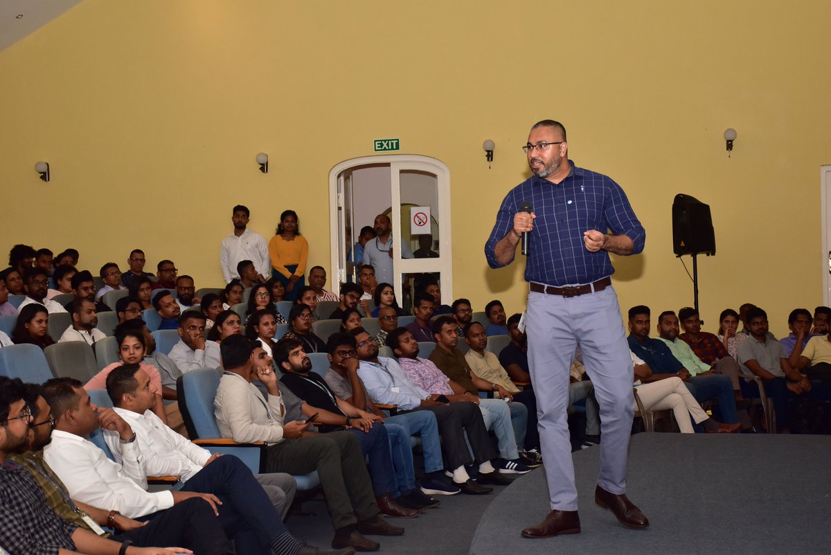 nable_biz's tweet photo. N-able hosted its quarterly employee forum on 25th July. A highlight of the event was the keynote address delivered by @asankama, who shared his personal story & valuable insights.
#EmployeeForum #EmployeeEngagement #Nable https://t.co/yMM8vNGgZ0