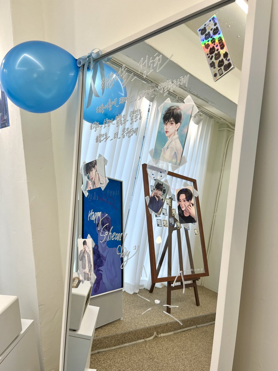 SH_HBD_SH's tweet photo. 더운 날씨에도 불구하고 찾아주신 분들께 감사말씀 드립니다! 택배 구매는 가능하니 구매하지 못하신 분들은 택배 구매로 통해서 특전 만나보실 수 있습니다 💙

지난 1년 남짓이라는 기간동안 많은 관심과 사랑 주셔서 너무 감사하고 행복한 한 해가 되었던 것 같습니다. 
(이어서) https://t.co/3W2DdEI6E4