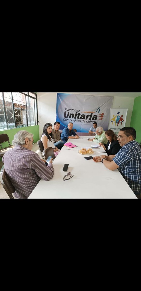 PUDmerida's tweet photo. Reunión entre la presidente de la comisión nacional de primarias y los integrantes de la Plataforma unitaria Regional del Estado Mérida.
#UnidosParaCambiarVzla #OrganizadosXLaPrimaria https://t.co/purW6RuBQi
