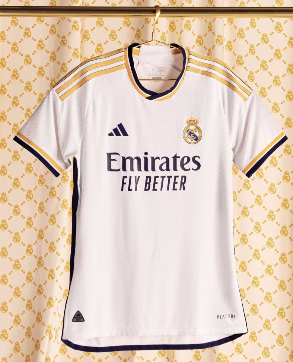 MadridismoreaI's tweet photo. Si el Real Madrid GANA al Barsa, vamos a sortear una camiseta del Real Madrid con dorsal a elegir ( incluido el de Mbappé 🔜🐢 ) entre todos los que den RT a este tuit y sigan a @Ctinfo_17 y a @MadridismoreaI . 

El sorteo es INTERNACIONAL🤍 https://t.co/mgB6ZDgFy1