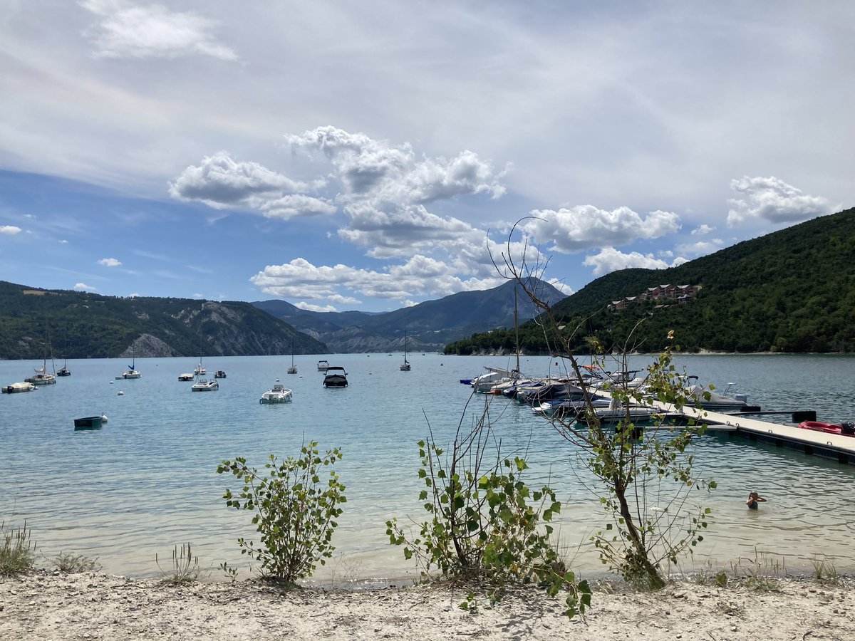 brunotdlb's tweet photo. Plage de Chanteloube, Lac de @OT_SerrePoncon près de #Chorges https://t.co/7ILy1Mtj4N