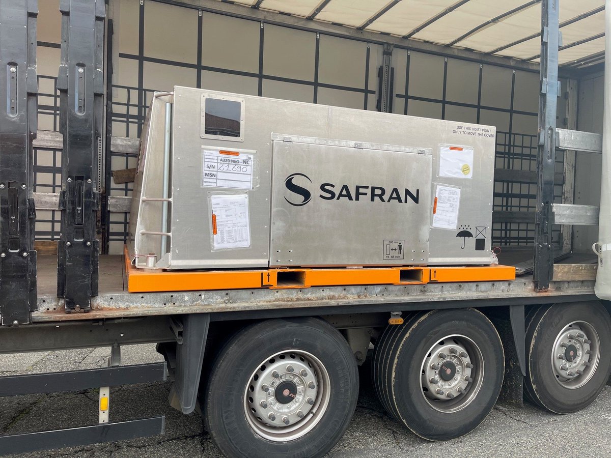 AeroLogGroup's tweet photo. 🚀 Proud member spotlight: PRODEX AEROSPACE SOLUTIONS Worldwide 🌏✨
Team Toulouse successfully executed two seamless transports to Melbourne:
No hiccups or delays, just impeccable service throughout.👍 #AerospaceLogisticsGroup #ProdexWorldwide #LogisticsExcellence ✈ https://t.co/un5spIrRBn