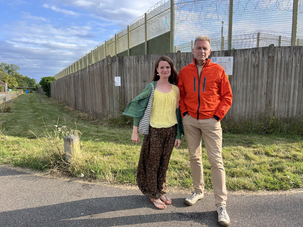 Chris Packham tweet media