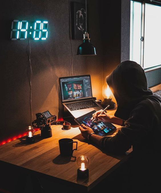 JackedAecus's tweet photo. Forget attention.  Become a ghost. Just grow in private. 

Here are 13 rules to improve yourself...

- Thread - https://t.co/NY8nzApH3C