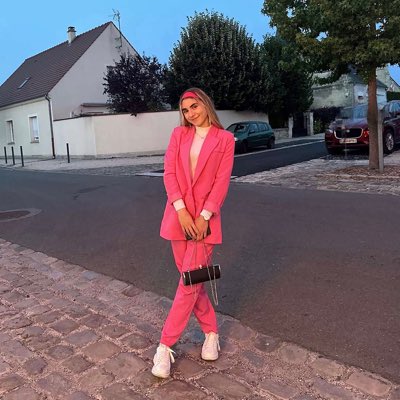 CeliaThorin's tweet photo. #PinkLady https://t.co/6rHXL3Wfit