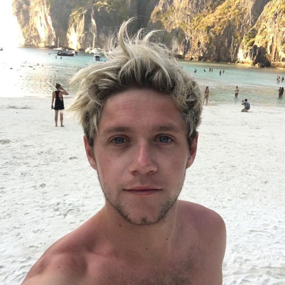 his job is beach