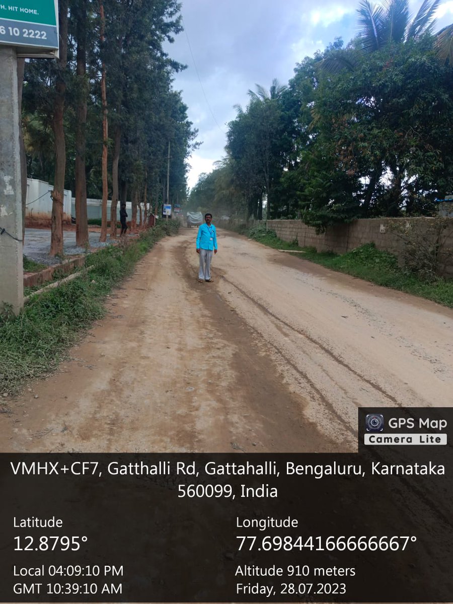 osd_cmkarnataka's tweet photo. Officials from Shantipura Gram Panchayat have inspected. Authorities will start the repair work soon. https://t.co/JyNYhcyyQg