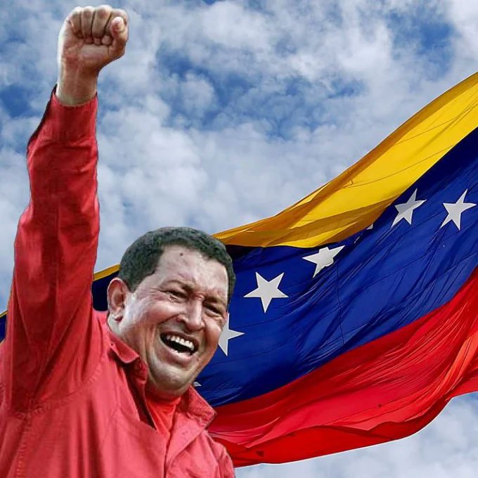 El mejor amigo de #Cuba seguirá viviendo en el ❤ de toda América.
#ChavezVive 
#DeZurda