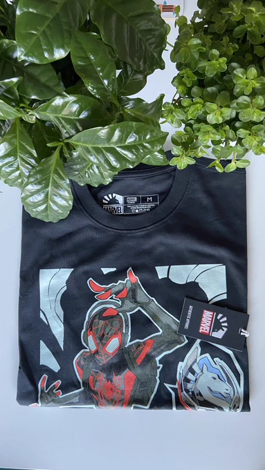 Finally got my hands on these items I illustrated for the new  x Marvel collab. The photos cannot make justice to how well crafted they are down to the tinniest detail. Truly a honor to be part of this and all my thanks to  for being an awesome human  