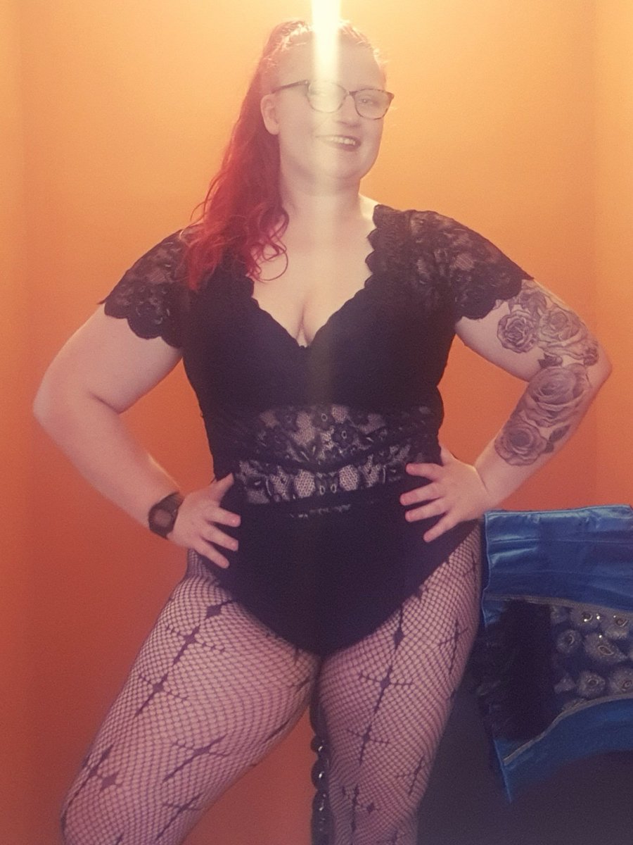 94Gameover's tweet image. Showtime!! 💃💃💃