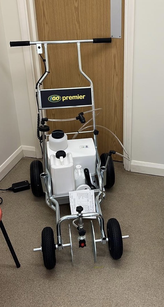 wpfcfirstteam's tweet photo. 🚨CLUB NEWS🚨

The latest purchase 😍thanks to Avery Electrical and for the continued support over the last 6 years. #topsponsor 👊

Great service from the team @OriginAmenity #linemarking #grassroots 
🔴⚫️🔵⚫️ #UTP https://t.co/FW7InBMtvC