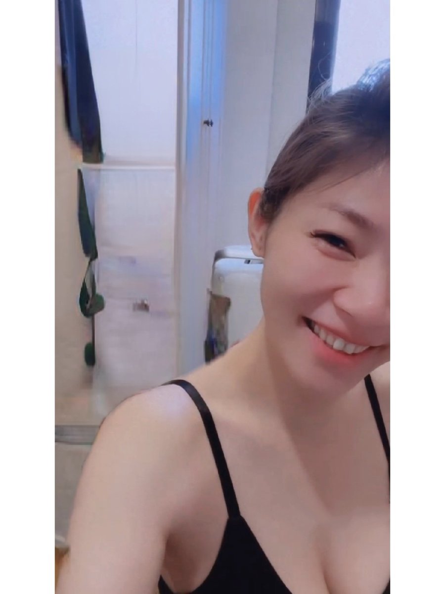 Vivi (@vivi821113) on Twitter photo 