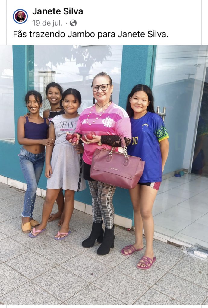 Marcella_vv's tweet photo. Diva acessível https://t.co/zGfFrE1MYn