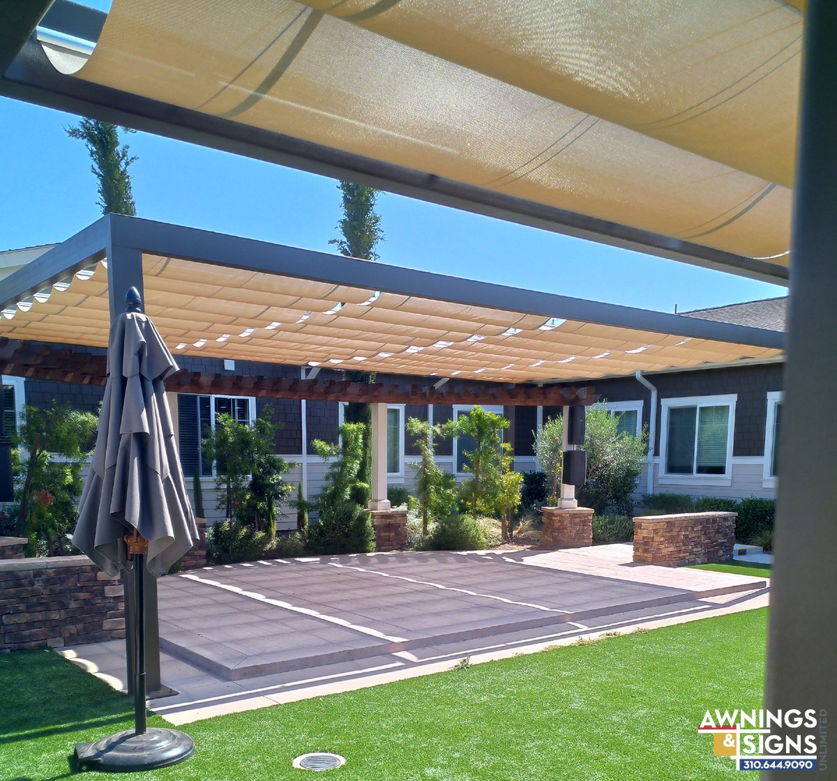 ASUinc90250's tweet photo. ...it's showtime :-) custom shade structure with modular slide on wire panels #SlideOnWire #PatioCover #InfinityCanopy #Awnings https://t.co/LYzSVjI6gD