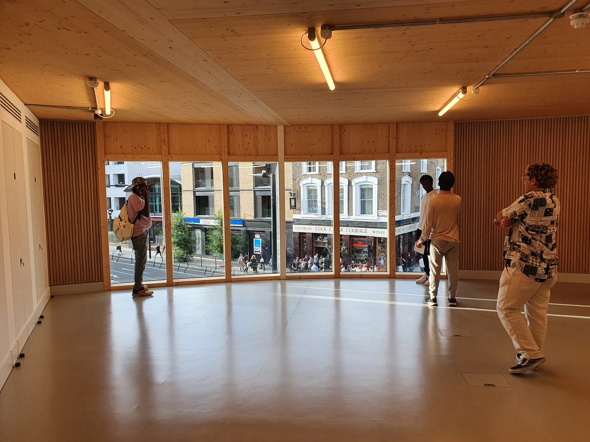 Phosphoros Theatre 🧡 tweet media