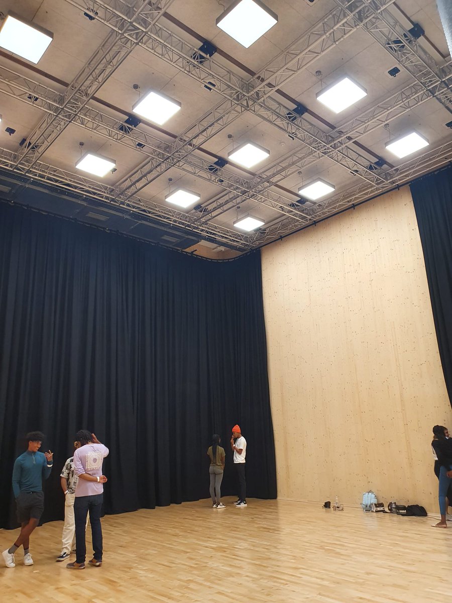 Phosphoros Theatre 🧡 tweet media