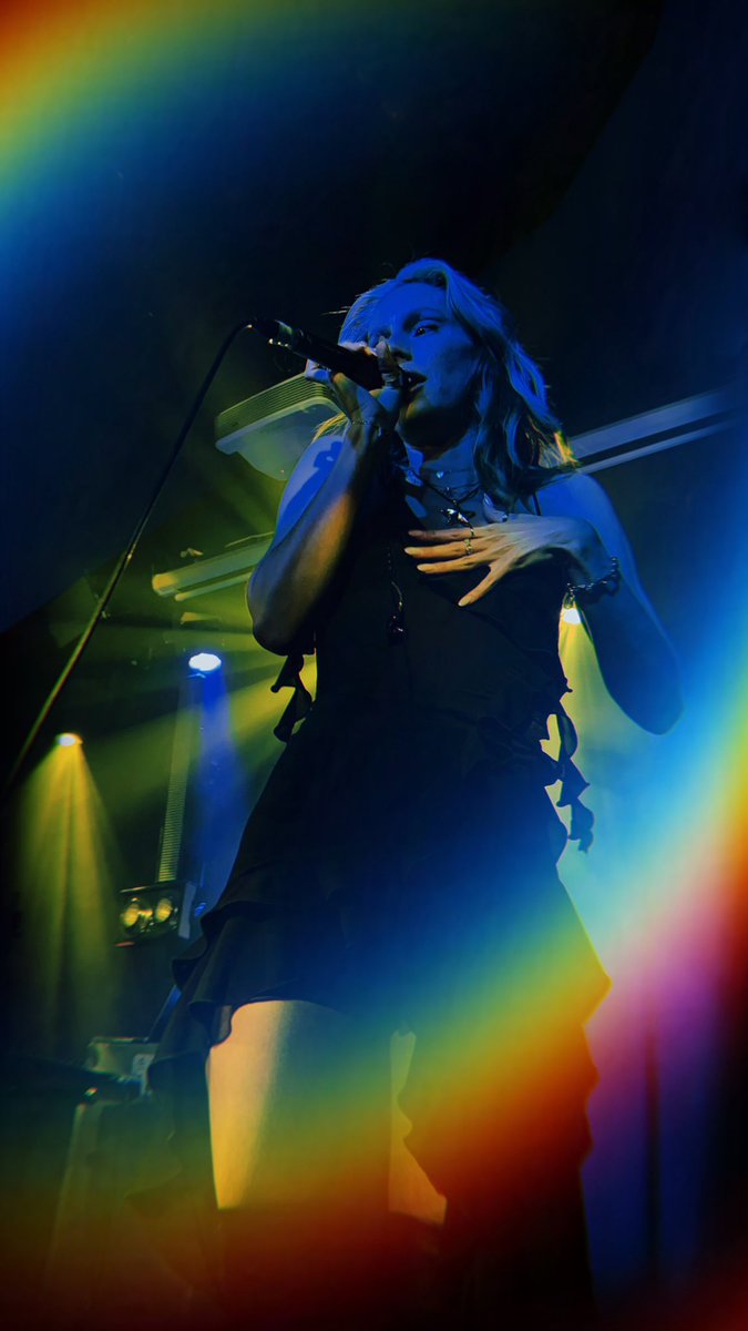 shazbow16x's tweet image. yesterday was so so special , a night to always remember ✨❤️