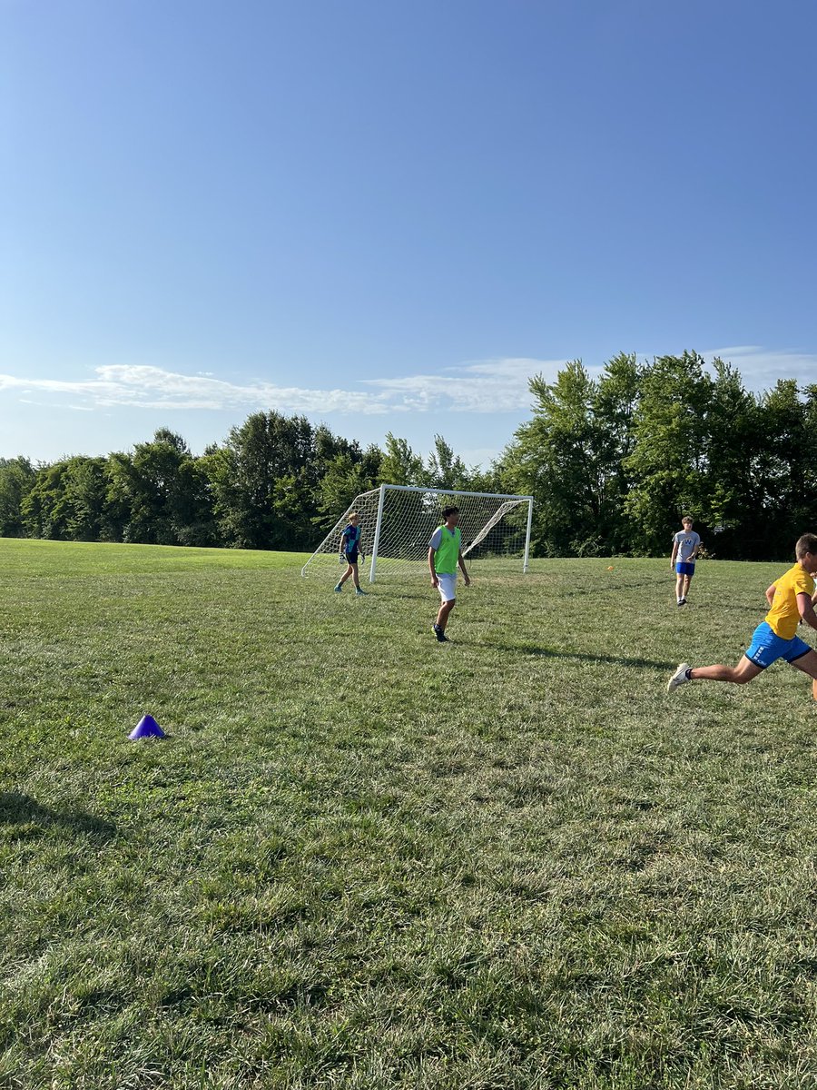 CoachAlbregts's tweet image. Last workout of the summer was today. #teamdrew won the inaugural 4v4 End of Summer Classic. Can’t wait to be back on the pitch in 10 days. #family #arise