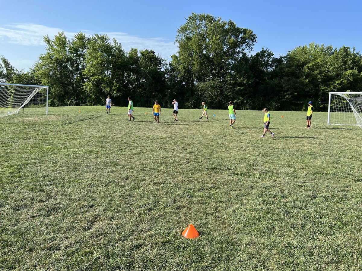 CoachAlbregts's tweet image. Last workout of the summer was today. #teamdrew won the inaugural 4v4 End of Summer Classic. Can’t wait to be back on the pitch in 10 days. #family #arise