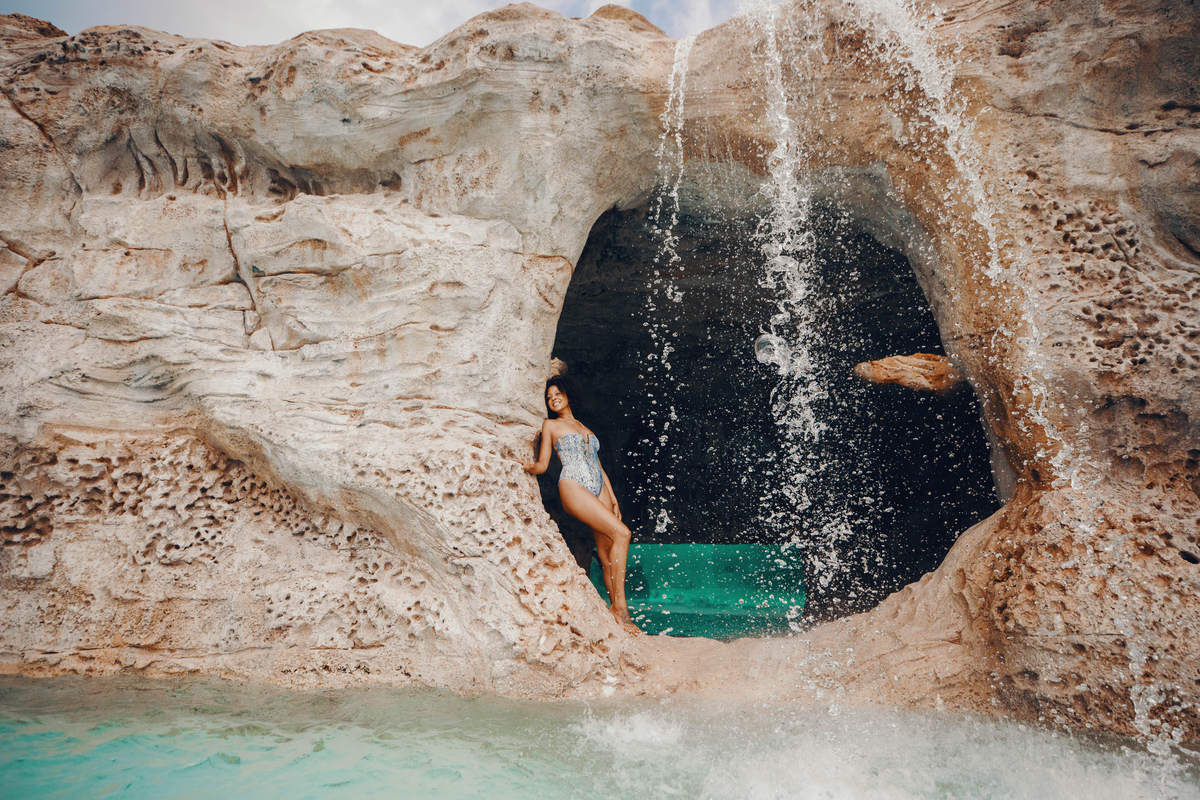 Soak up the scene. Wondrous waters are waiting for you at our pool.