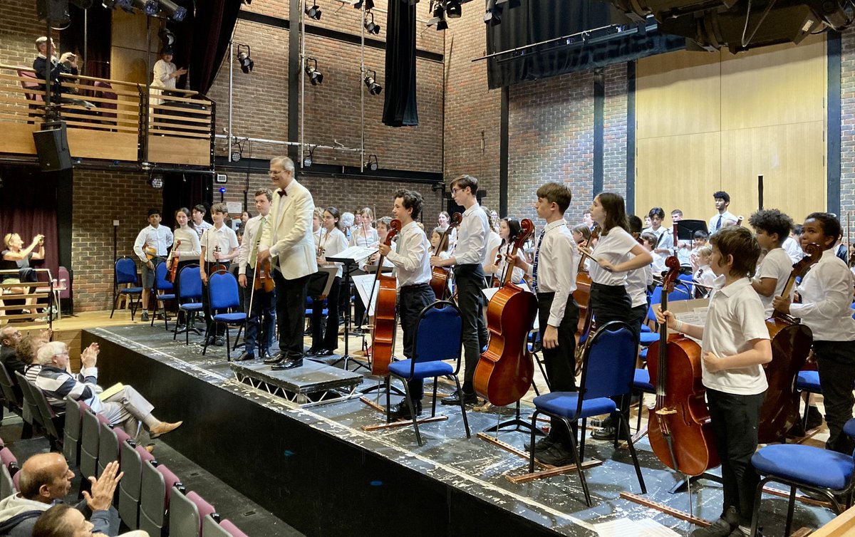 Congratulations to all the <a href="/dyodulwich/">DYO</a> young musicians performing @MCTAlleyns at the end of the summer course today! Many thanks to <a href="/Alleyns_Music/">Music at Alleyn's School</a> &amp; <a href="/AlleynsSchool/">Alleyn's School</a> for hosting the course all week.