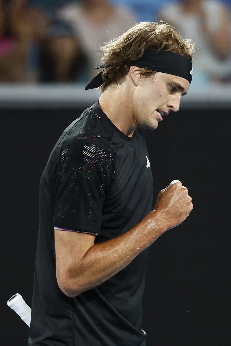 RelevantTennis's tweet photo. By reaching the semifinals in Hamburg, Alexander Zverev has now entered the Top 10 in the Race. He is now a serious contender to qualify for the ATP Finals. https://t.co/OSoJRqqj5A
