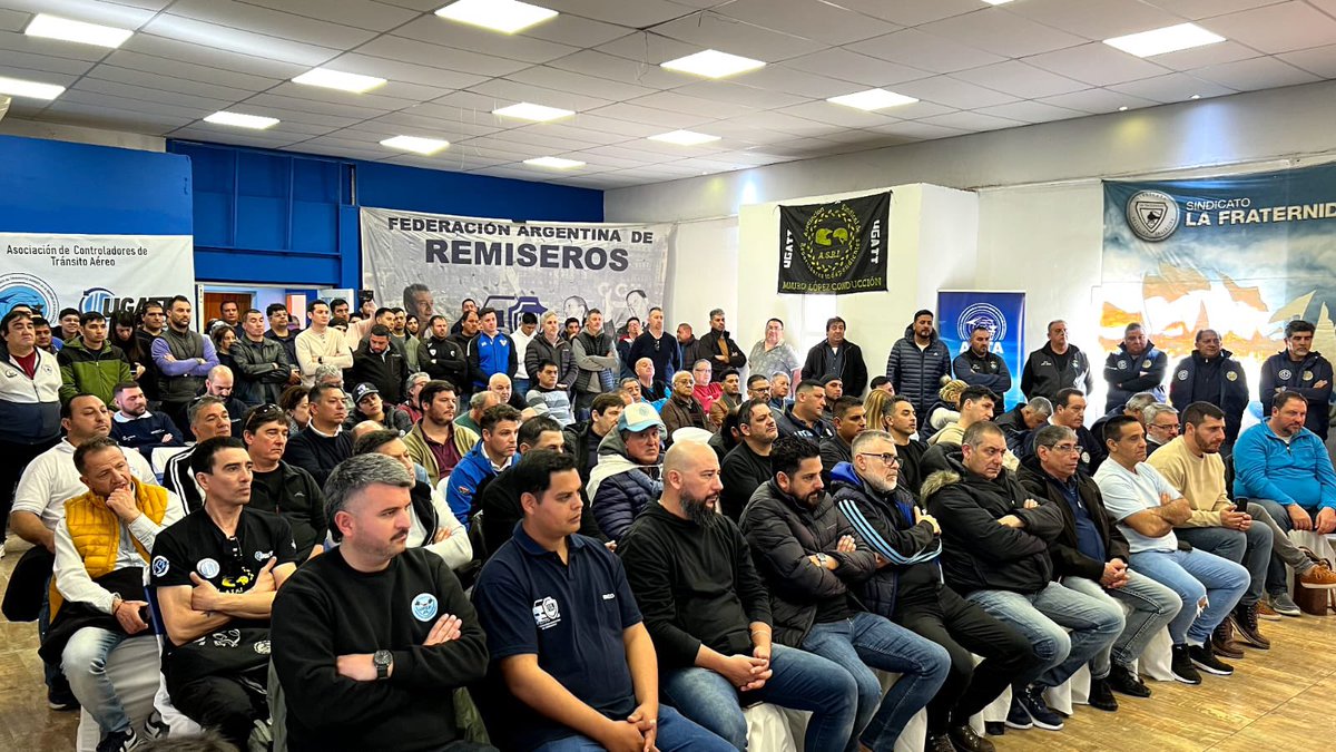 Agradezco a los compañeros de la UGATT por haberme incorporado al secretariado nacional, nombrando como nuevo Secretario de Hacienda. Cumpliré mis funciones con dedicación y compromiso, en pos del bienestar de las trabajadoras y los trabajadores de nuestro país.