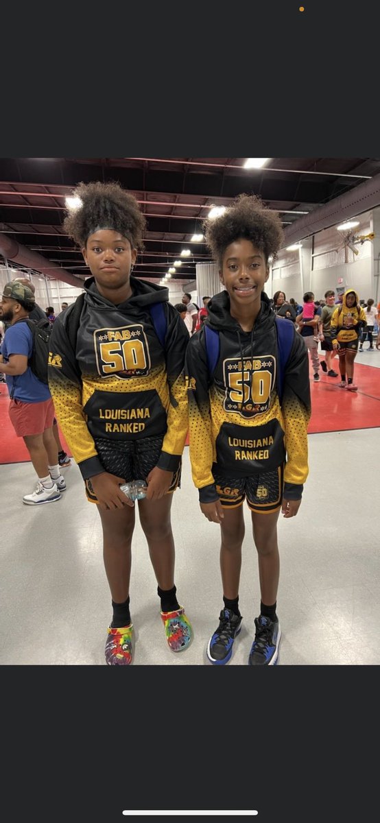 2027Flames's tweet photo. Happy bday to our twins Jayda And Jania Senegal Happy 14th bday girls 🔥🏀 https://t.co/6uncBn8L70