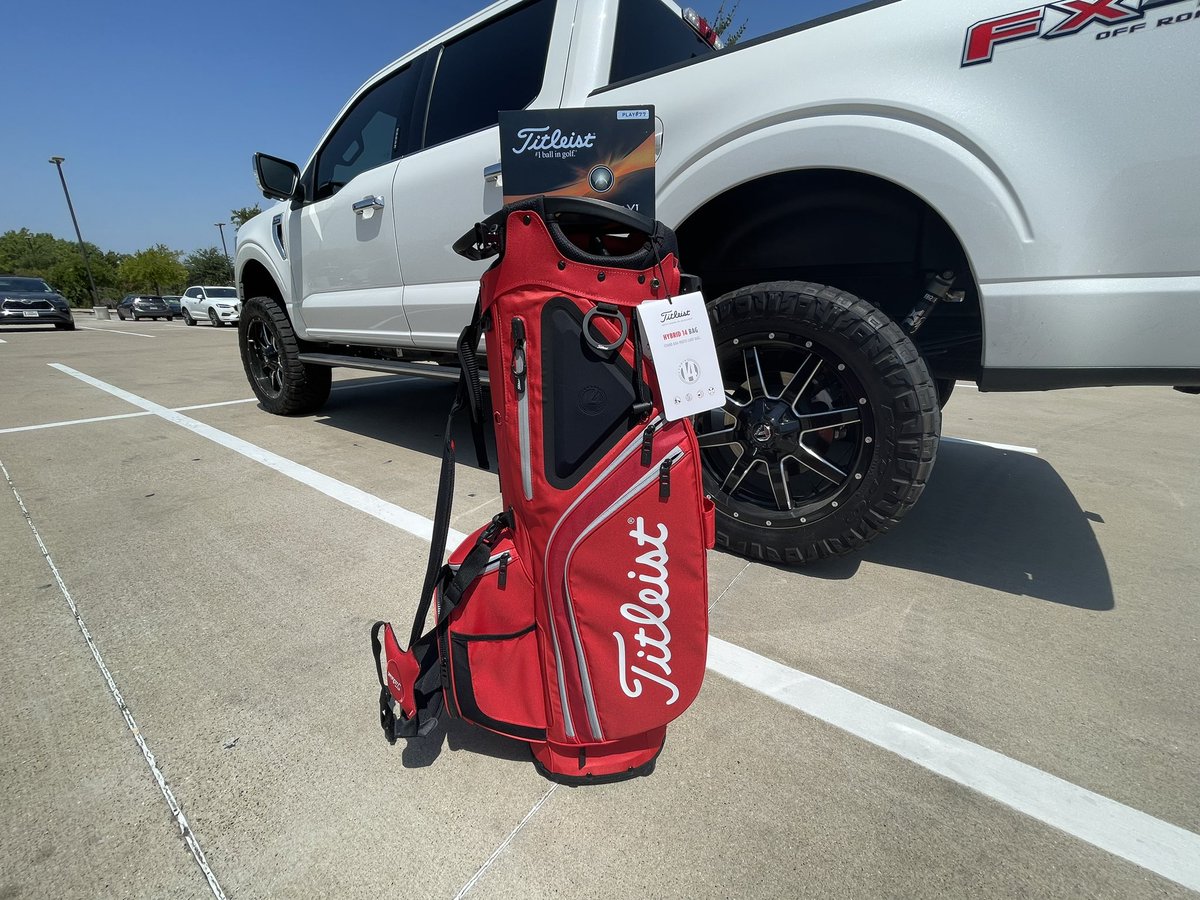 rjcalli's tweet photo. Didn’t forget the #teebox promo code this time @ArnettRick. Figured why not since the deal ends Monday. https://t.co/Xv1UkaUYrB