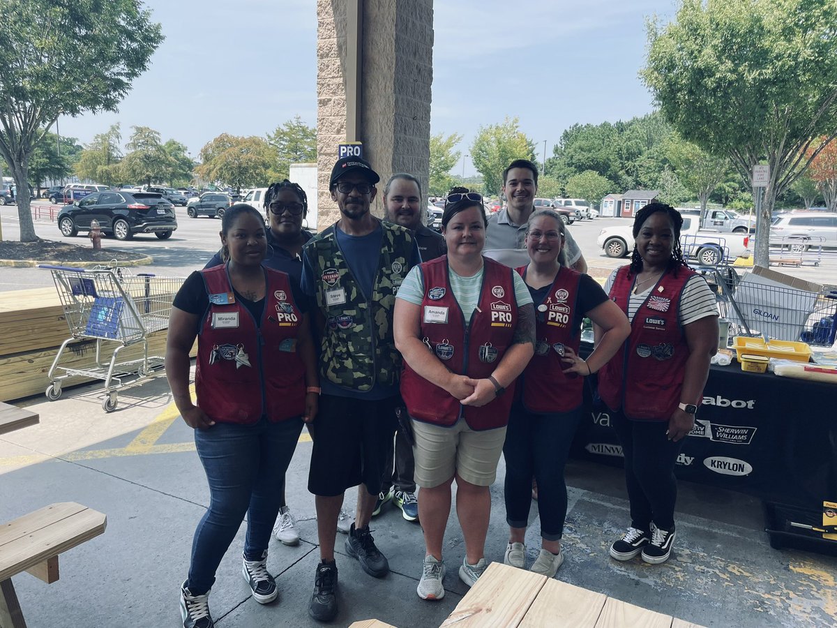 kareneckmann's tweet photo. Such an awesome pro event! Thank you to our partners, vendors and amazing leadership and our awesome customers!!! We kicked this off amazing!!!! @BenitoKomadina @eric_marler @FeliciaC1126 @JMartinenza @schemeker3 @SarahollandSh @ryanmoringlowes @PresnellLars https://t.co/0ROb6SN7bd