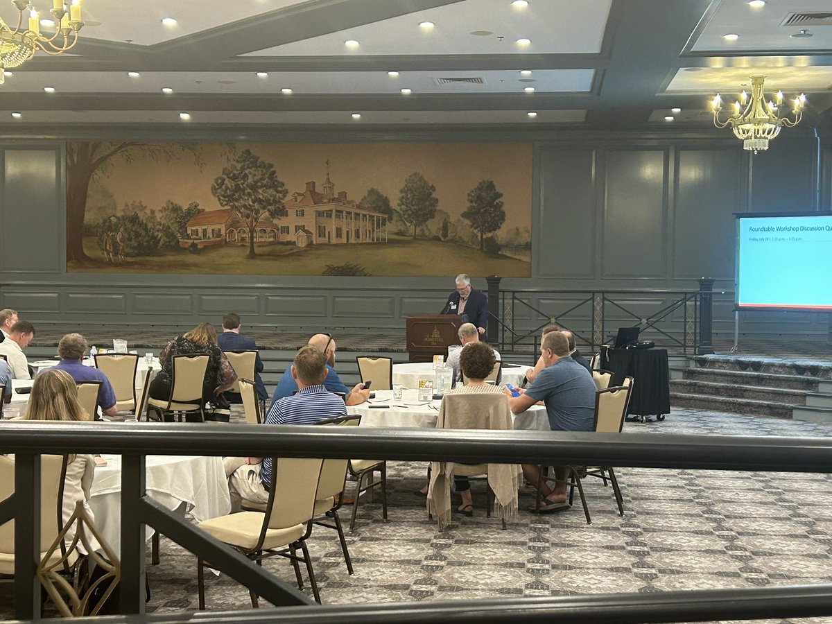 LynnStewartK12's tweet photo. Thanks @AGC_of_Virginia & Virginia Department of Workforce Development & Advancement !🙏Secretary Slater @GlennYoungkin #ProactiveVsReactive https://t.co/YPRJunA29f