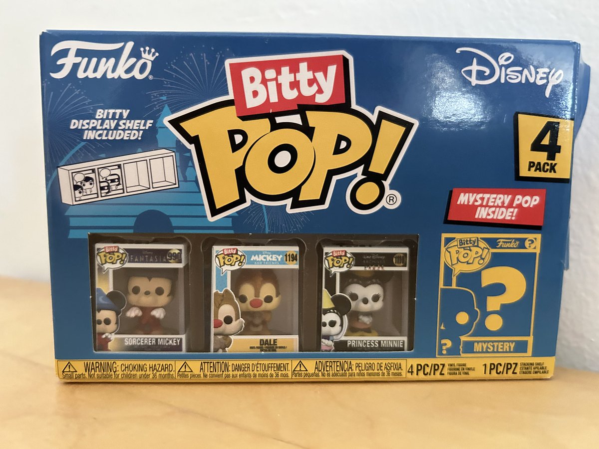 NyssalNarie's tweet image. Pues… al final han caído unos mini funkos de estos 👉🏻👈🏻 No he podido resistirlo al ver a Mickey mago 🤭
Y encima, el mystery funko ha sido Mickey director 🥹
#Funko #FunkoPop #BittyPop
#Disney #Mickey