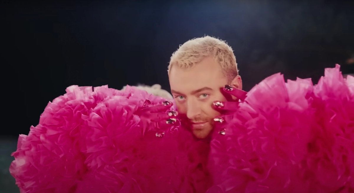 PopDataMusic's tweet image. "Man I Am" by @samsmith officially debuts at #58 on this week's UK Singles Chart.

– This is now Sam’s 35th entry on the chart. Congratulations!! 🥳🍾