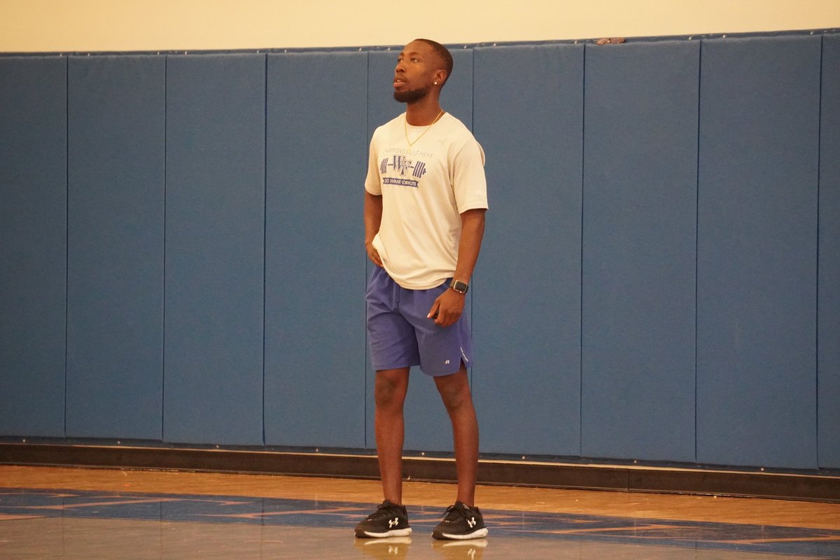 WestFelBBall's tweet photo. “And let us not grow weary of doing good, for in due season we will reap, if we do not give up. Galatians 6:9.”

Week 7 of summer workouts completed. 

#GRITBASKETBALL 
#WeAreWestFel⚜️ https://t.co/XtznM7KBfn