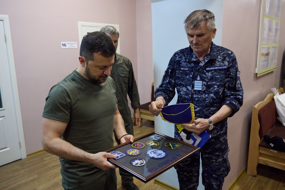 ZelenskyyUa's tweet photo. Our Naval Forces, together with other elements of Ukraine's defense and security forces, gain defense and future for our people and future generations of Ukrainians, so that they can live in a free and independent state.

It was a great pleasure to meet with our defenders yesterday in Ochakiv, with our military medics in Odesa and to receive these #ChevronsOfHeroes.

The Navy Command of the Ukrainian Naval Forces, the Flotilla of the Ukrainian Naval Forces, the Naval Command of the Ukrainian Naval Forces, the River Flotilla of the Ukrainian Naval Forces, the 360th separate coastal missile brigade, the 10th naval aviation brigade named after Hero of Ukraine, Colonel Ihor Bedzai, the Institute of Naval Forces of the National University "Odesa Maritime Academy", the 84th mine and torpedo arsenal of the Ukrainian Naval Forces, the Military Medical Clinical Center of the Southern Region.

Thank you for your bravery and service, for the chevrons. It is truly an honor. Thank you to everyone who makes our resistance possible. 🇺🇦🇺🇦🇺🇦
