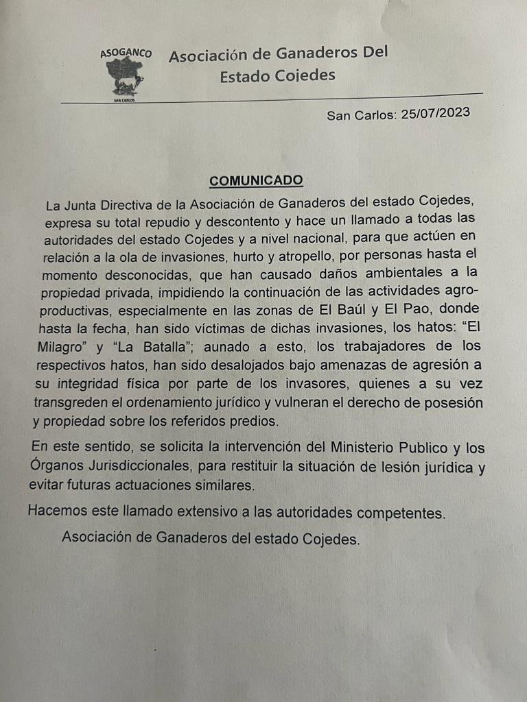 CarlosOAlbornoz's tweet photo. Grave denuncia sobre invasiones de tierra de la Asociación de ganaderos del edo Cojedes. Esperamos las instituciones tomen medidas cuanto antes, y quienes producen alimentos puedan sentirse bajo resguardo. Estaremos atentos. https://t.co/tLQntooOr8
