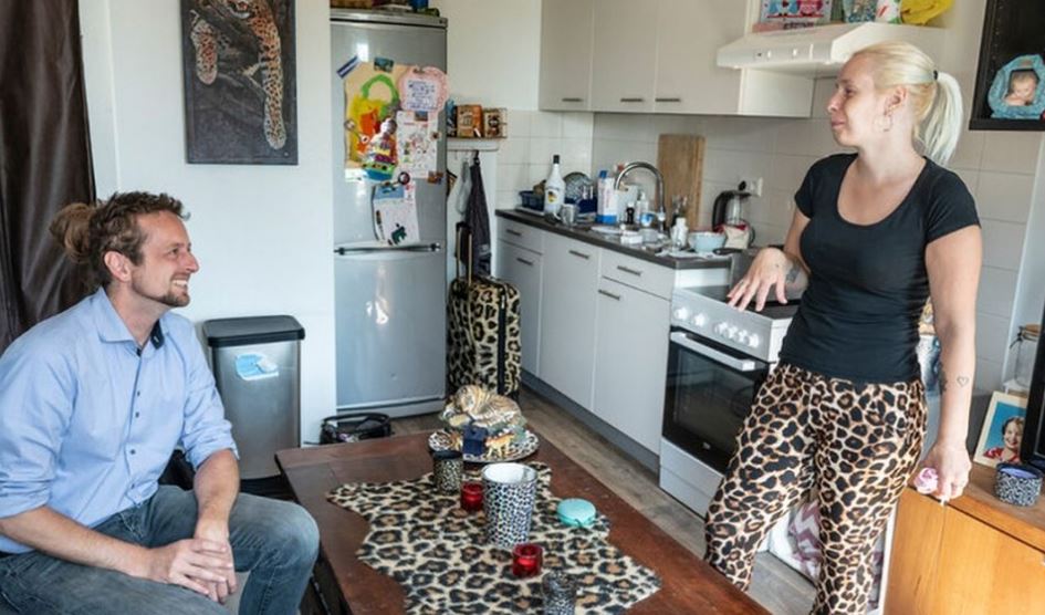 Binnen de Nationale Prestatieafspraken worden concrete doelen gesteld en acties ondernomen om de leefbaarheid in wijken te versterken. Benieuwd welke doelen en acties specifiek zijn opgenomen? sowo.kr/aytB8Sl4 #WonenDoenWeSamen #gewoonwonen