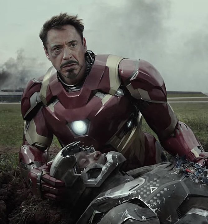 DiscussingFilm's tweet photo. ‘Secret Invasion’ director Ali Selim thinks that Rhodey has been a Skrull since ‘CAPTAIN AMERICA: CIVIL WAR’.

(Source: https://t.co/9is0qvYBWL) https://t.co/QMtWs8aU8p