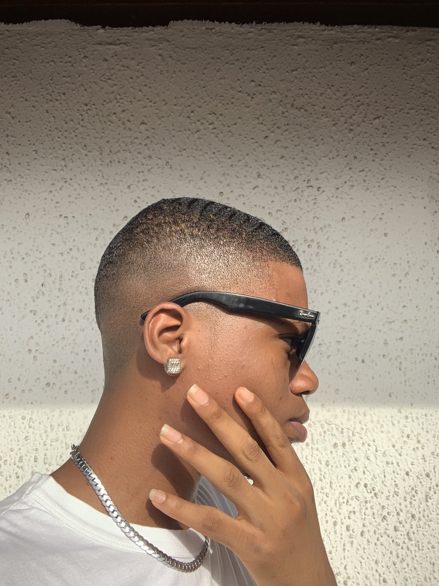 StarboyOffor's tweet photo. Just me, the sunlight and camera with stunning looks. ๐ธ๐ค๏ธ๐
A THREAD ๐ฆ
#wavescheck #waves #waves180 https://t.co/pqMC0jyP5x