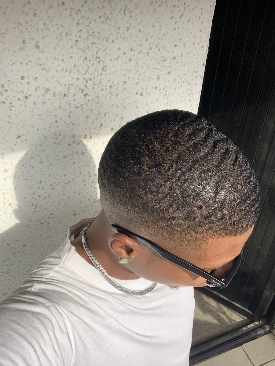StarboyOffor's tweet photo. Just me, the sunlight and camera with stunning looks. ๐ธ๐ค๏ธ๐
A THREAD ๐ฆ
#wavescheck #waves #waves180 https://t.co/pqMC0jyP5x