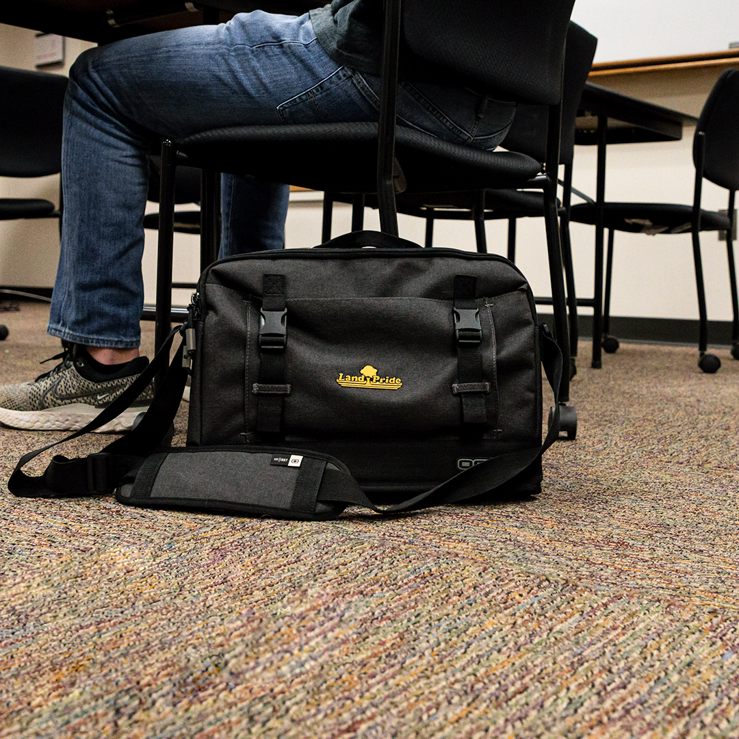 Land Pride tweet media