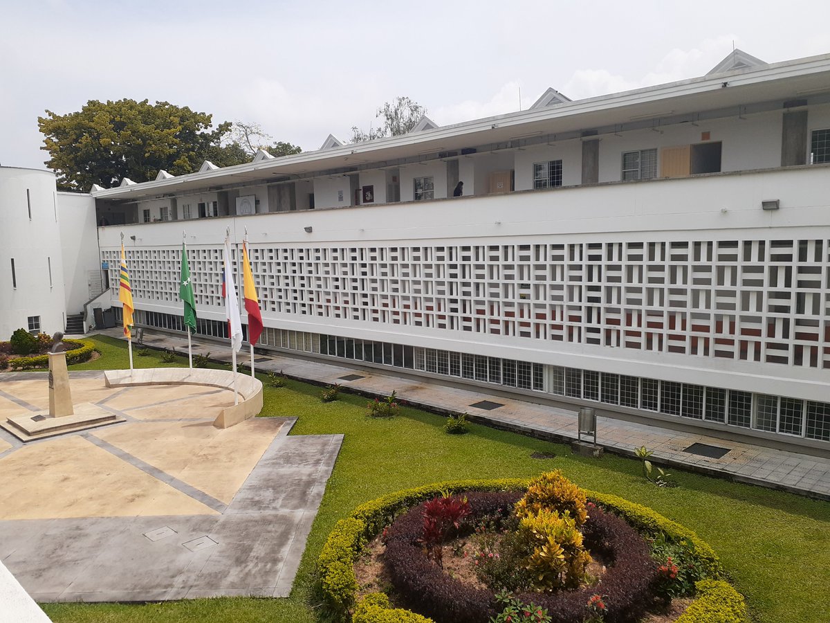 BIBLIOTECAUTP1's tweet photo. desde @BIBLIOTECAUTP1 queremos darles la bienvenida a todo los estudiantes @UTPereira https://t.co/AmbWI8iPFz