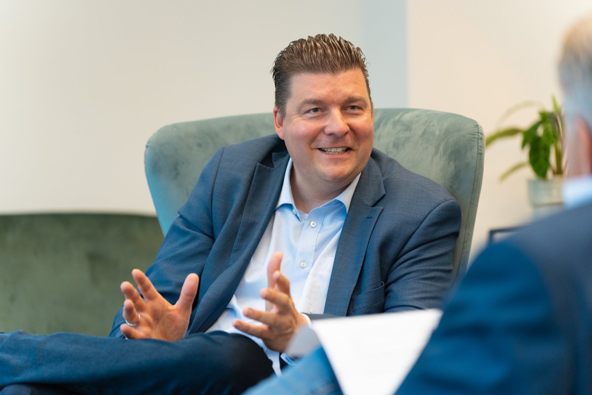 Heute beim AGA: Hamburgs Finanzsenator <a href="/ADressel/">Andreas Dressel</a>. Für unser nächstes 360° Magazin sprach Journalist Wolfgang Becker mit ihm (natürlich) über Haushalt &amp; Finanzen, aber auch über #Startups und #FinTechs am Standort #Hamburg. Das ganze #Interview ab Herbst in der neuen Ausgabe.