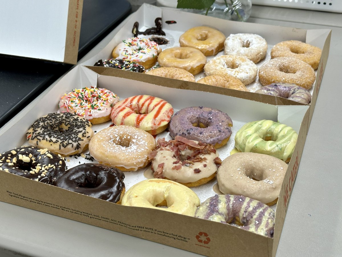 TGIF! MST appreciation Day5 We got Duck Donuts🍩 ! Thank you to our amazing DMSM @Stephan09666440 for the sweet treats we all love it! Missing @MorganH0230  #R1MSTRocks #439TheBattlefield @MYoungsonLowes @eric_marler @GusGus1016 @ucntf807 @rayadee5