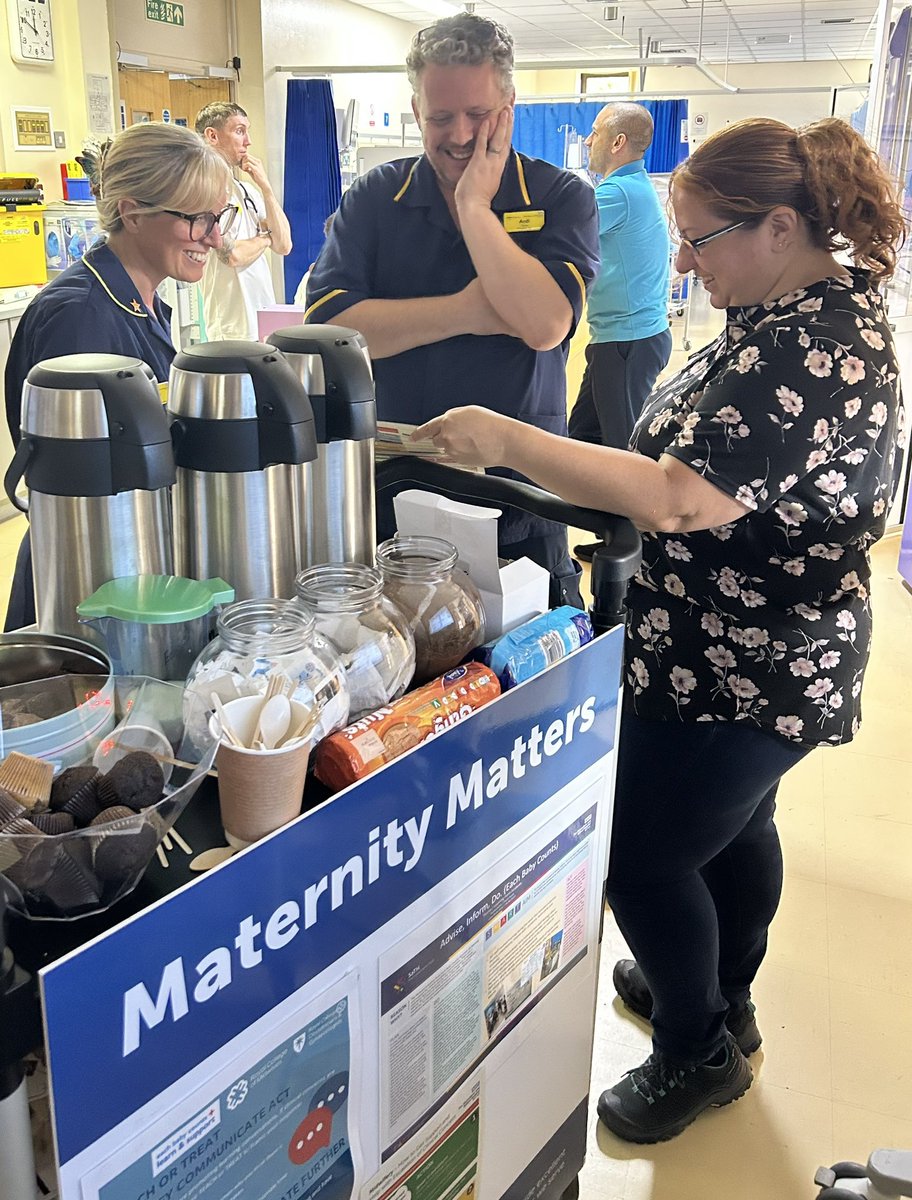 Sathsepsis's tweet photo. Great morning helping raise awareness around the new deteriorating pregnant adult &amp; sepsis policy that’s due to be launched, some great engagement from the teams  @SaTHCorpNursing @SaTHCCOT @SaTHHospatNight @ClareWalsgrove @AngelaWindsor9 @flavell_hayley https://t.co/nPmTk4NpAV