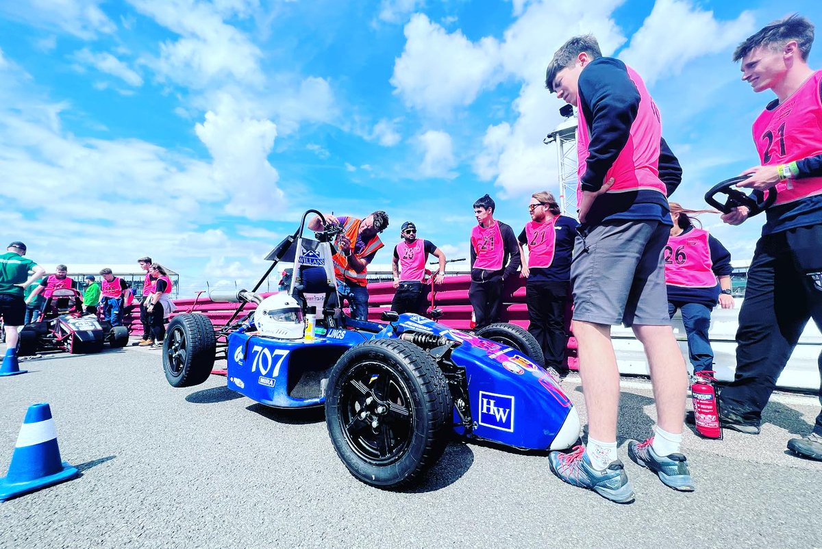 Vislink's tweet photo. Great job by @highvizmedia on this year's #formulastudent races. #Onboard camera, roving reporters. #Vislink got their back!
#broadcast #livestream #fs2023 #Behindthescenes #TVcrew https://t.co/ONB8GUYH7p