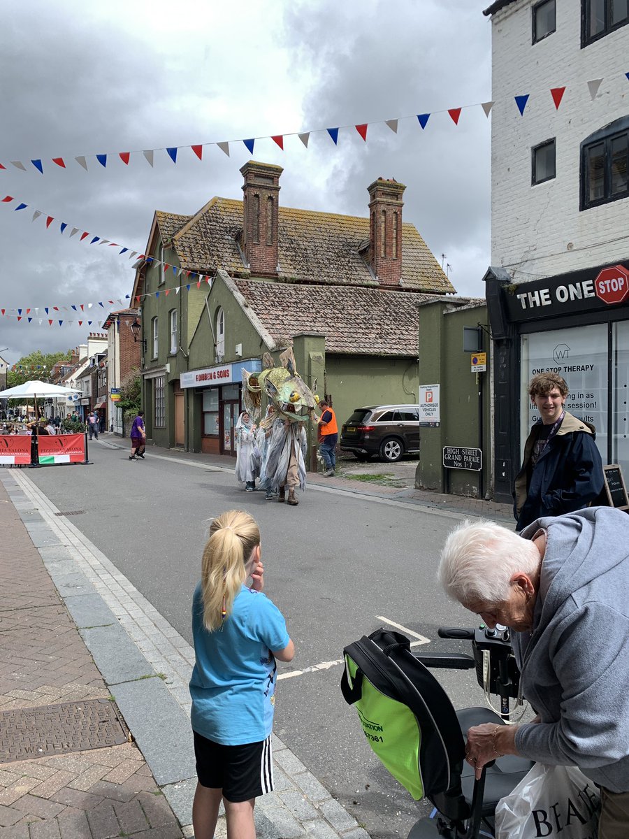 angelexit's tweet photo. Something fishy is happening on the streets of Poole today. 

#lovepoole #SALTpoole #madeindorset @LighthousePoole https://t.co/BeTiTel8X8