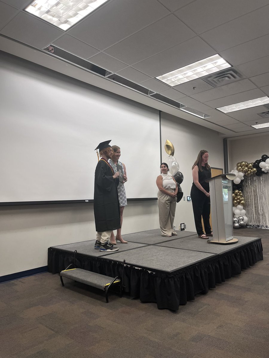 DualOcsb's tweet photo. We just wrapped up another successful summer session in the @AlgonquinAP SWAC program. A total of 16 dual credits were earned by this wonderful group of hard-working students. Congratulations to the 5 SWAC students also graduated from high school this summer! We are proud of you! https://t.co/0a1QZ7ejmO