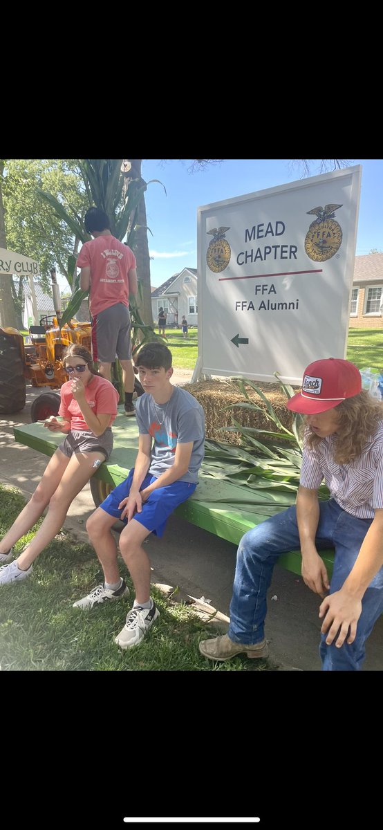 meadffa's tweet photo. Saunders County parade! 🌽 #ffaslay https://t.co/qSqz7hGPwZ