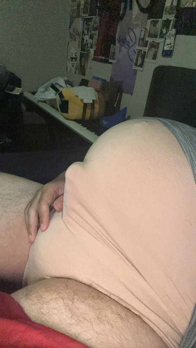 MPreg_Jay's tweet photo. I only have two moods these days… Pregnant and Horny. 🫃🏻😩 https://t.co/s9zP8OAivN